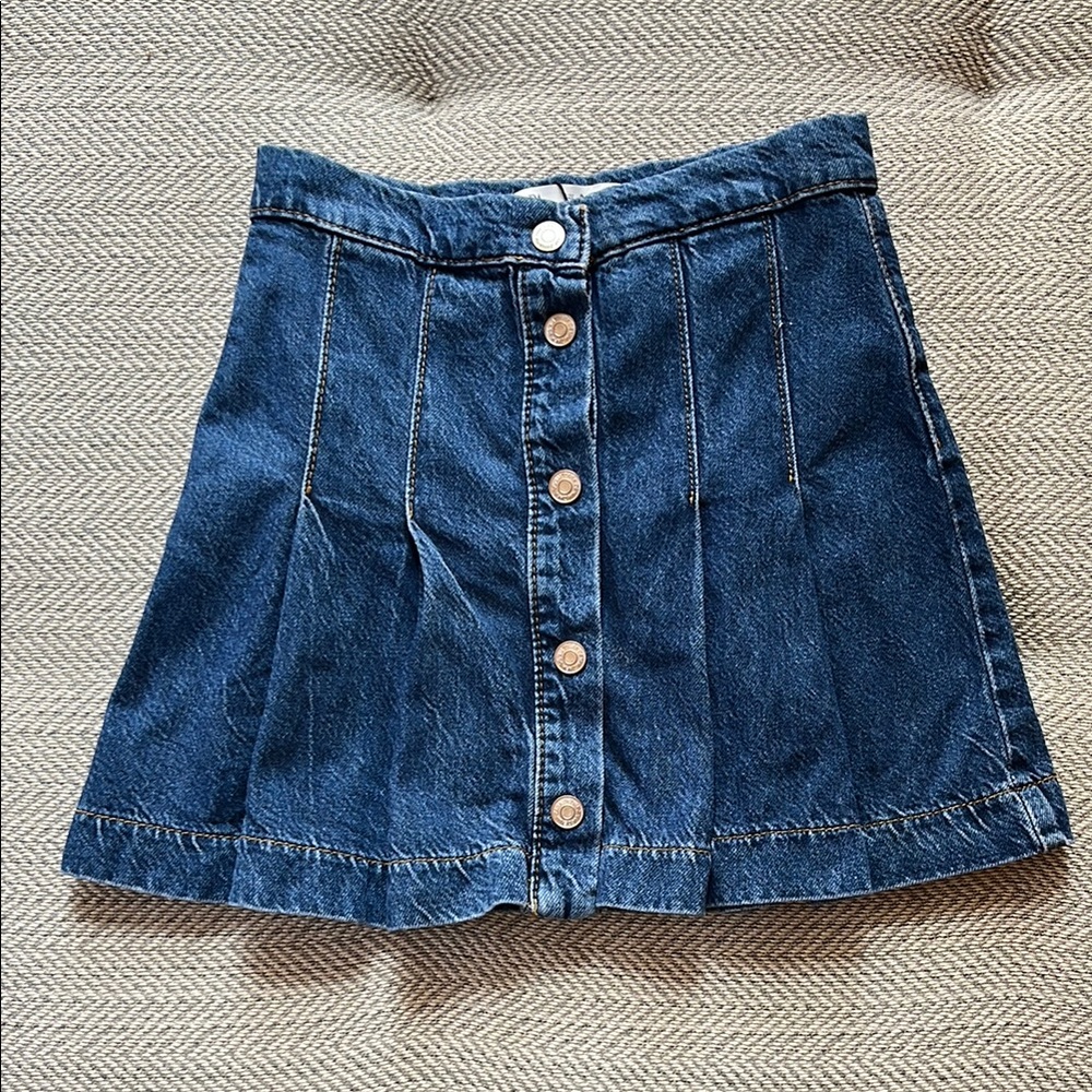 NWOT Zara Girls Denim Skirt with Pleats and Button Detail, size 8